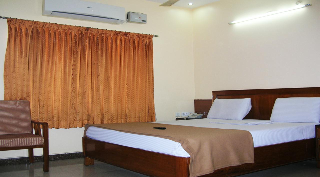 Hotel Athidhi Residency Tirupati Exterior foto